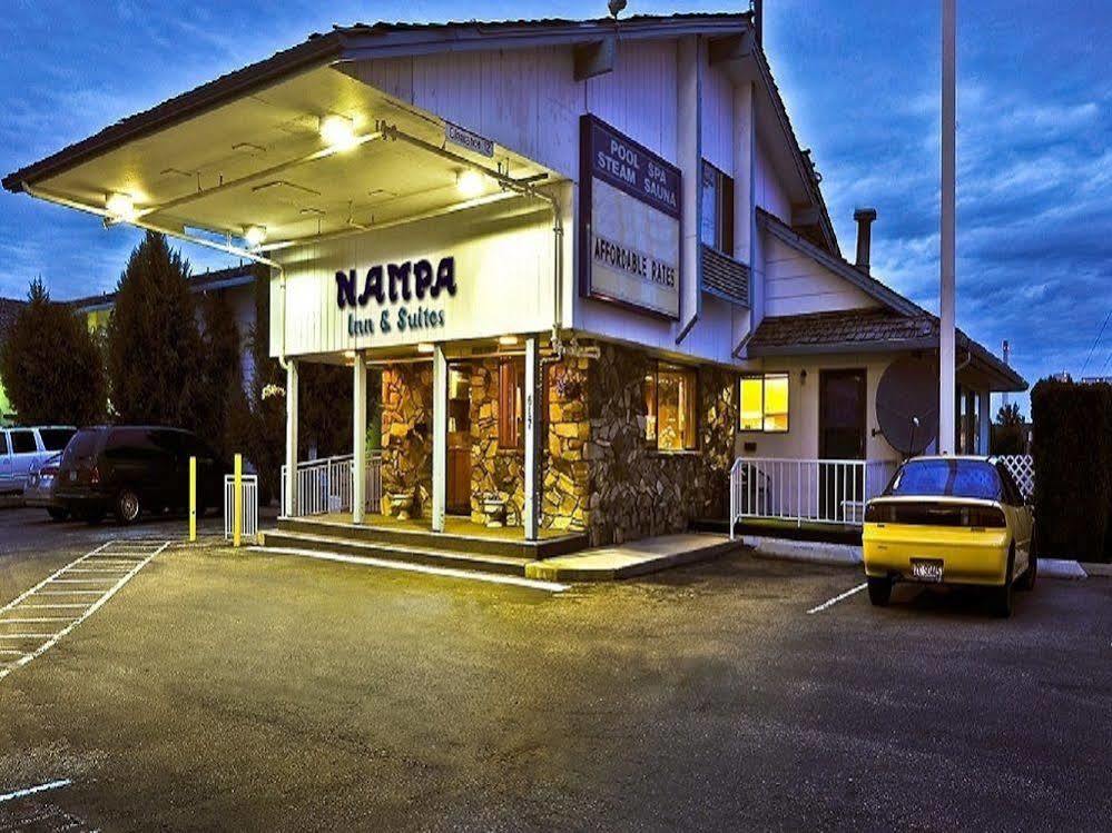 Nampa Inn & Suites Exterior photo